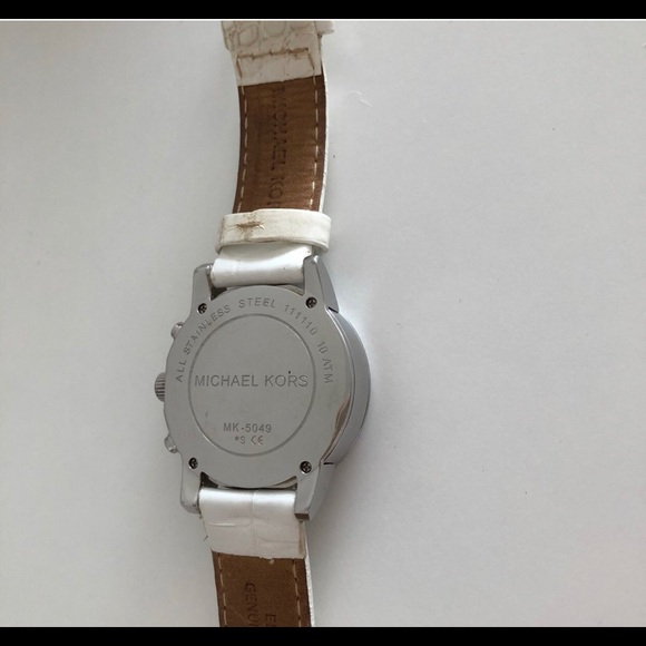 Michael Kors watch - Picture 3 of 3